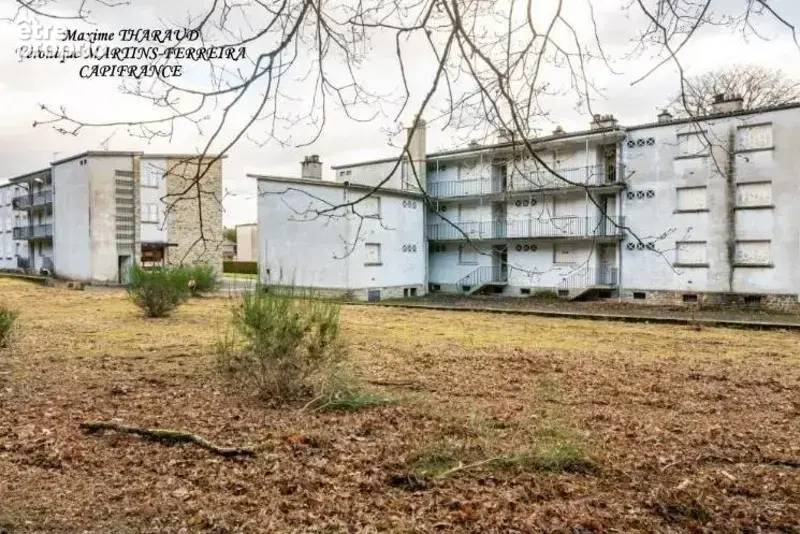 Immeubles de rapport à fort potentiel 20 logements à La Guiche (71) - photo 1