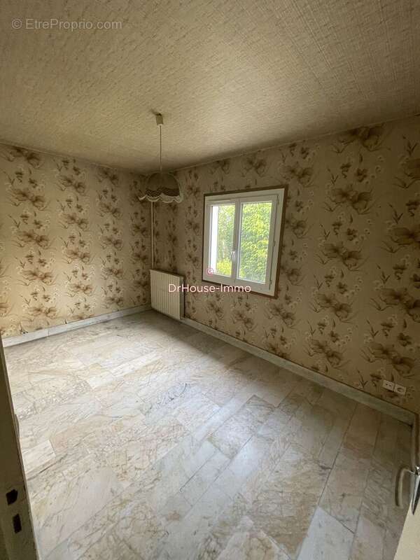 Maison à VILLIERS-SUR-ORGE