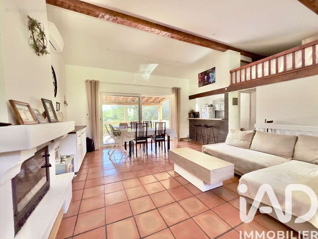 Photo 3 - Maison à FREJUS