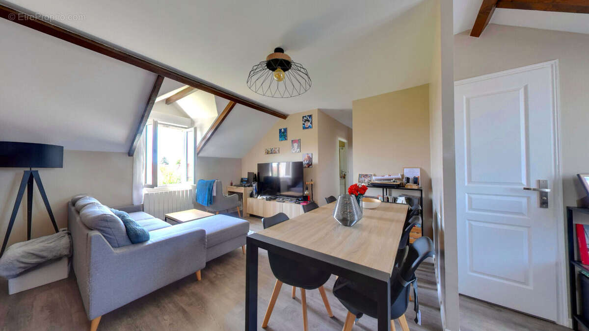 Maison à ROISSY-EN-BRIE