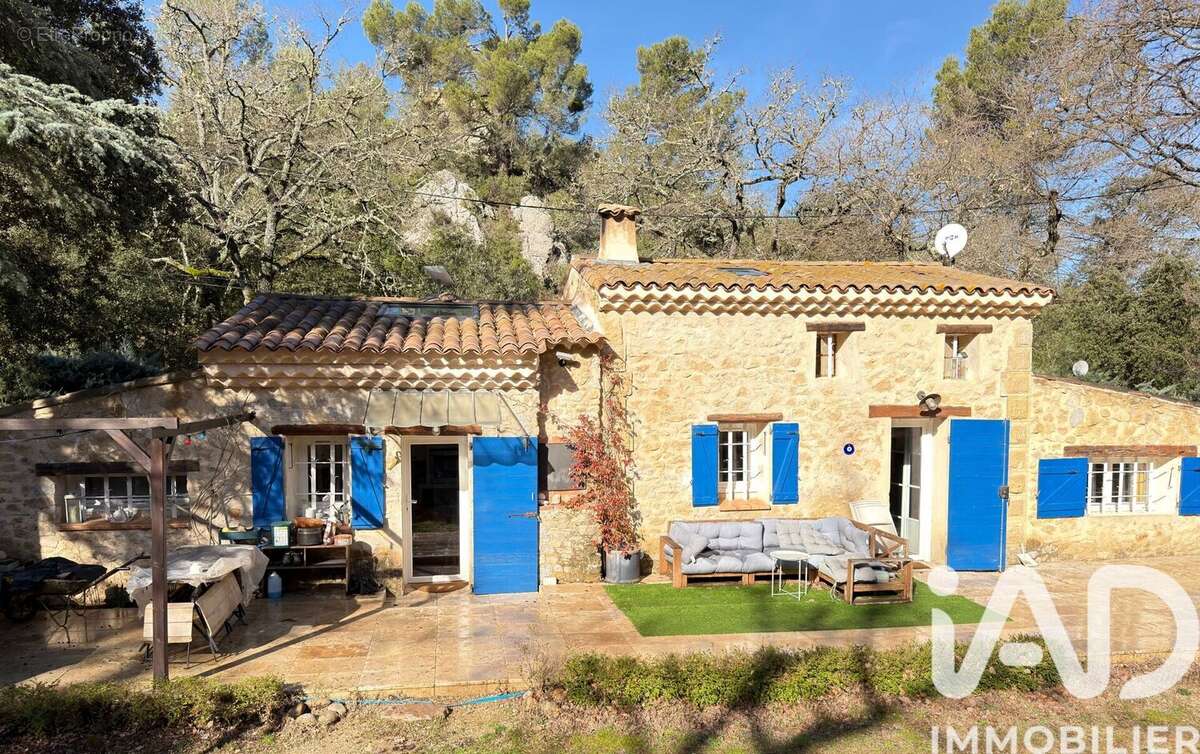 Photo 2 - Maison à PEYROLLES-EN-PROVENCE