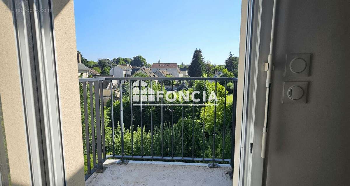 Appartement à BAULNE