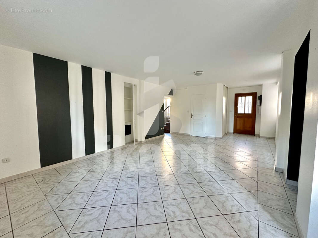 Maison à LE GRAND-LEMPS