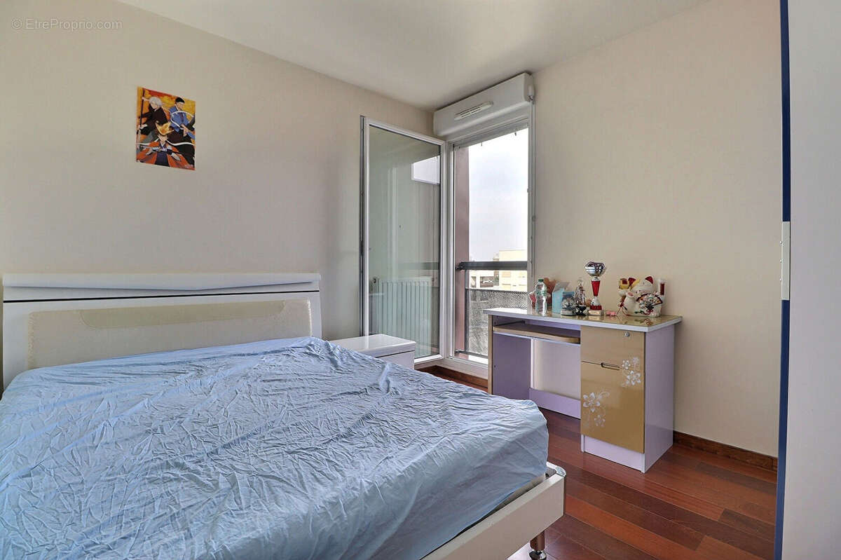Appartement à AUBERVILLIERS