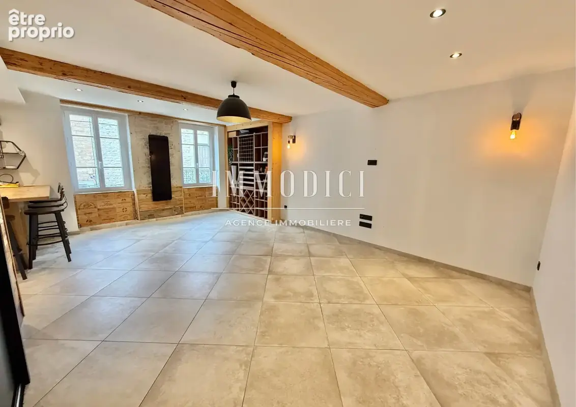 Bel appartement T3 traversant de 75,46 m2 avec terrasse et stationnement   Thoissey - photo 3