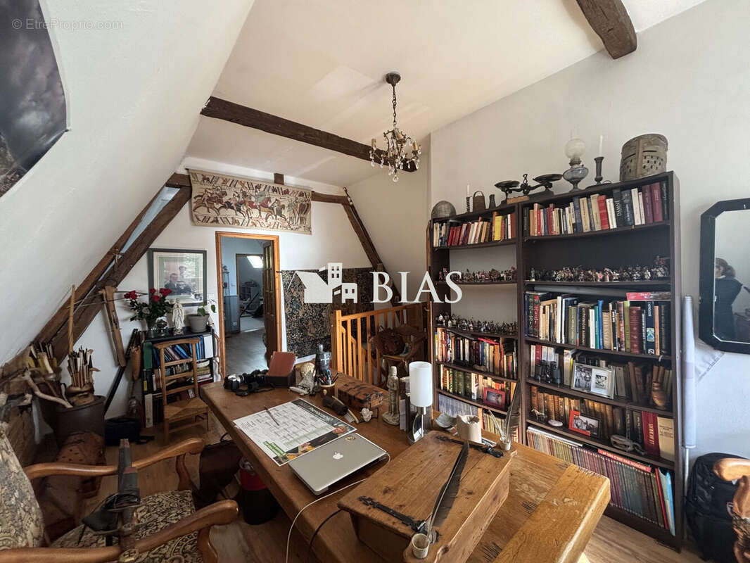 Maison à TOURVILLE-LA-CAMPAGNE