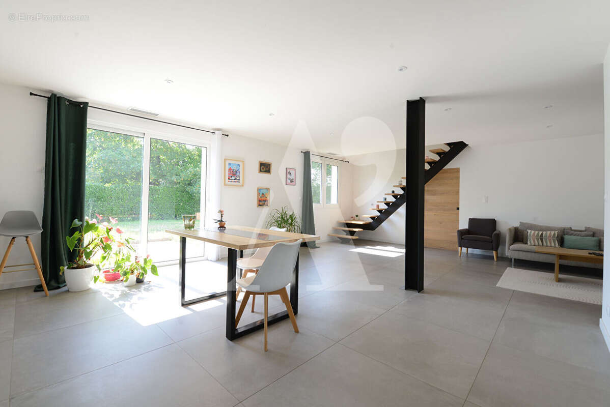 Architectures rénovée - 2023 - maison familiale sadirac - photo 5
