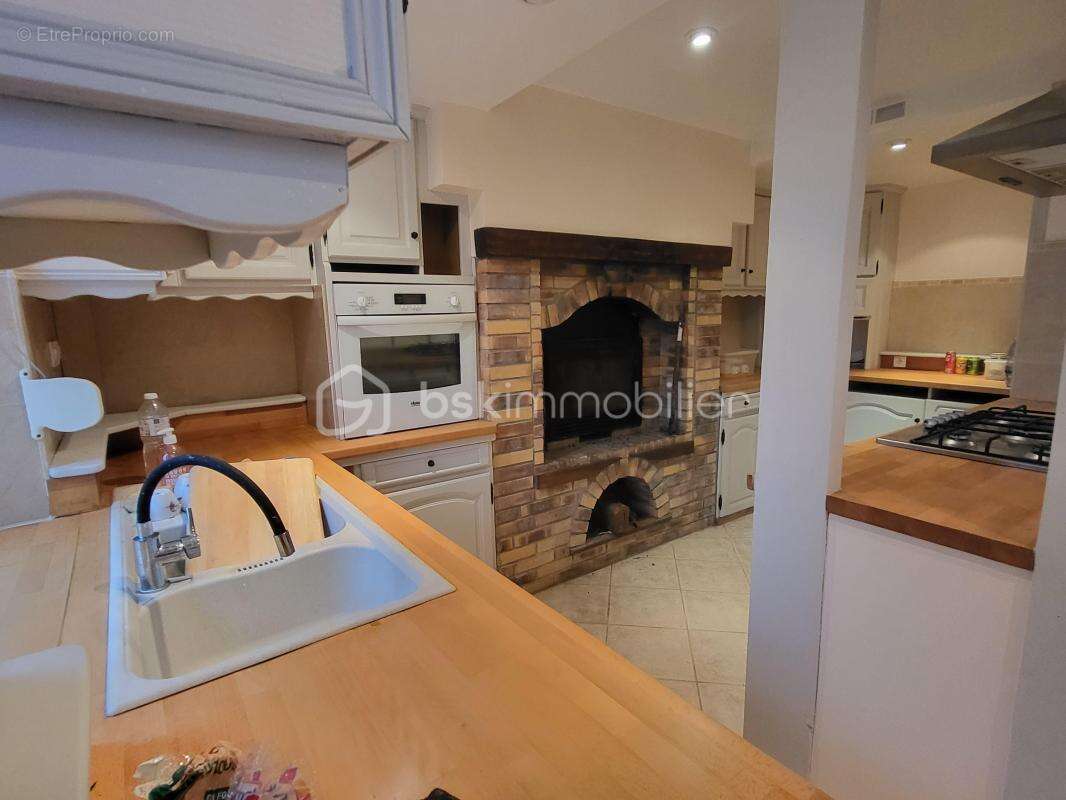 Maison à VILLEDIEU-LES-POELES