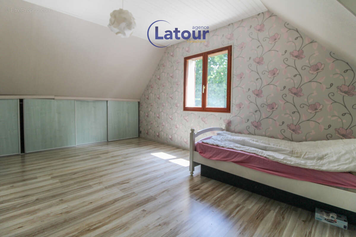 Maison à MESNIL-SUR-L&#039;ESTREE