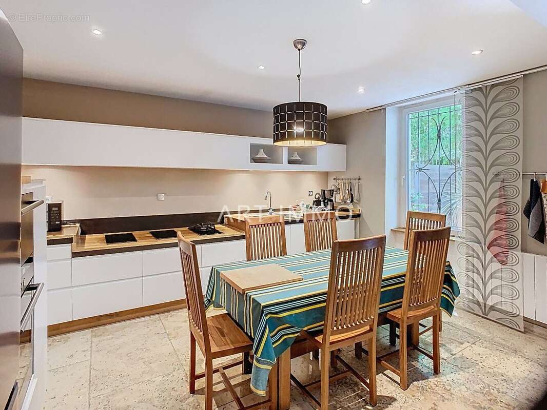 Maison à CAUMONT-SUR-DURANCE