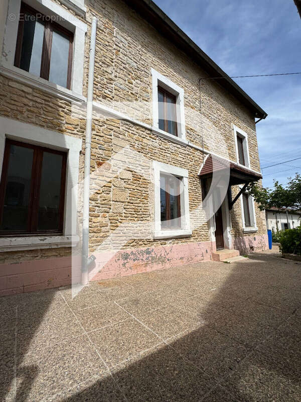 Maison à CHAUMONT
