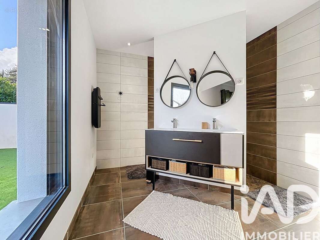 Maison 162 m² à Golfech  - photo 6