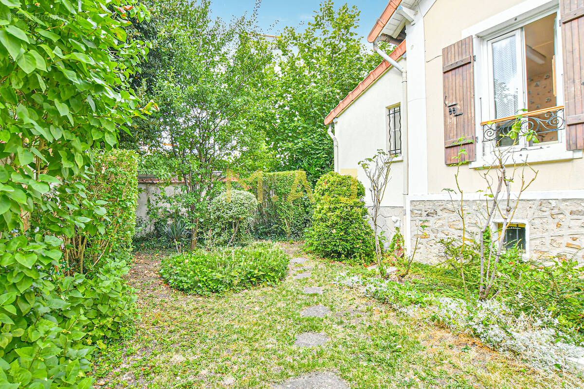 Maison à LE PERREUX-SUR-MARNE