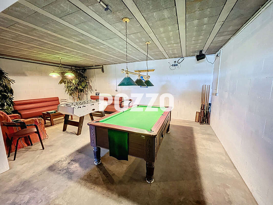 Maison à LES LOGES-MARCHIS