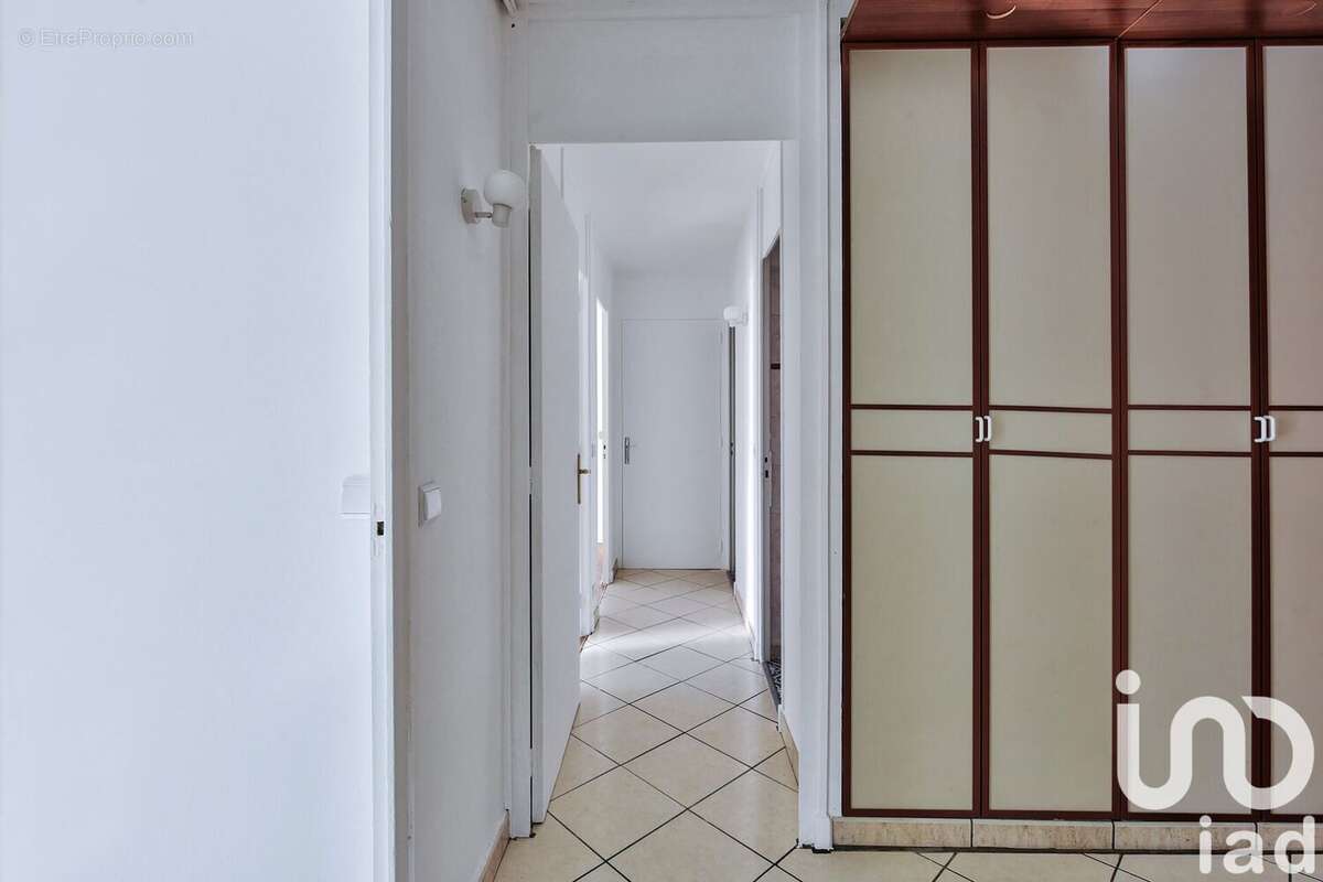 Photo 4 - Appartement à VILLEURBANNE