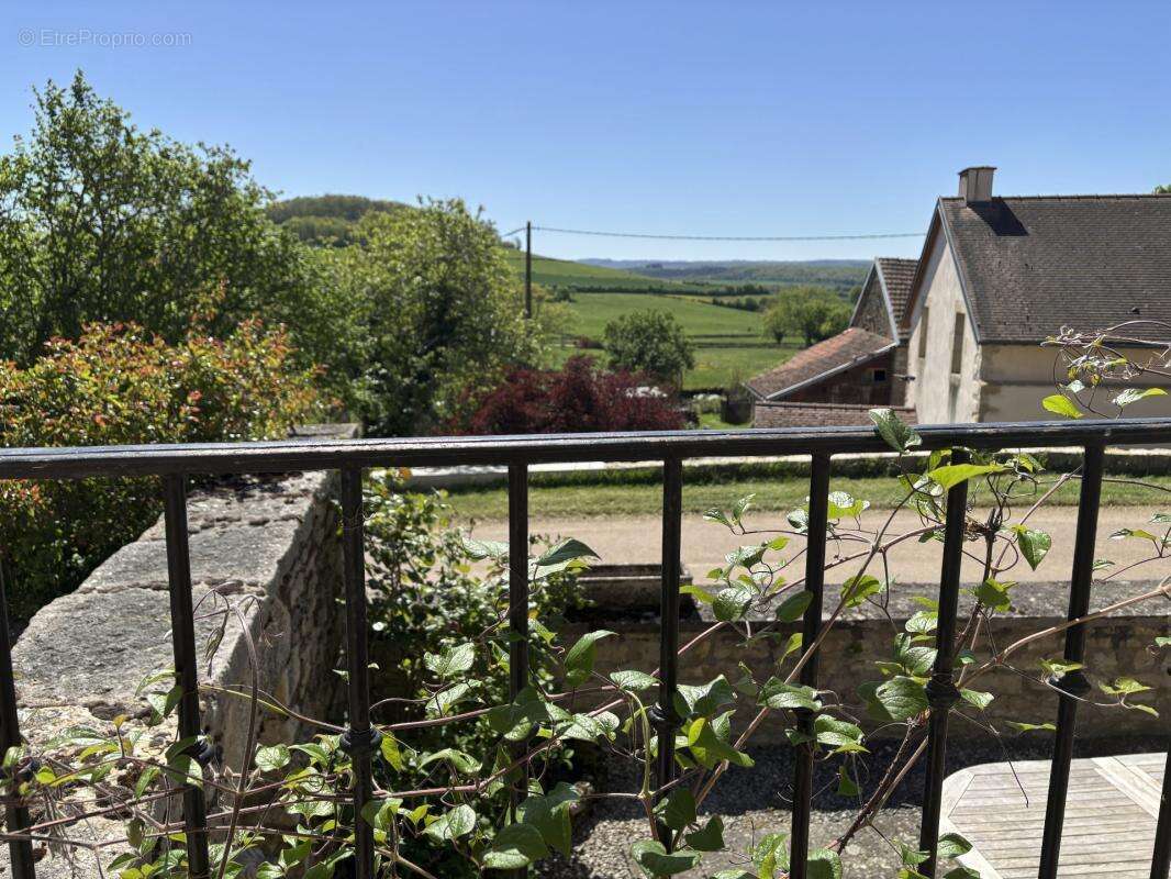 SEMUR EN AUXOIS 20min : maison de 144m², 5 chambres, grange, garage, cave, jardin. Prix 288 000€ - photo 21
