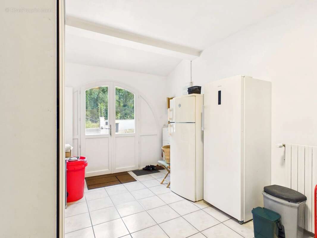 Maison familiale magnifiquement aménagée, située dans un quartier très prisé - photo 12
