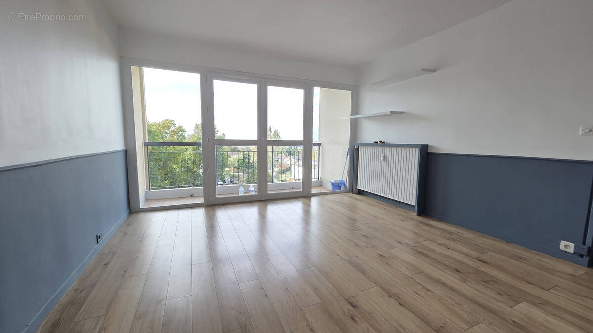 Appartement à LIMEIL-BREVANNES