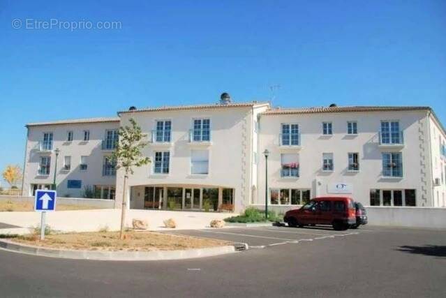 INVESTISSEMENT LOCATIF  Saint Julien de L'Escap  Résidence Seniors Les Jardins de Mathis - 4.88% de rentabilité - photo 1