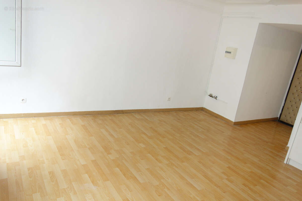 Appartement à MARSEILLE-1E