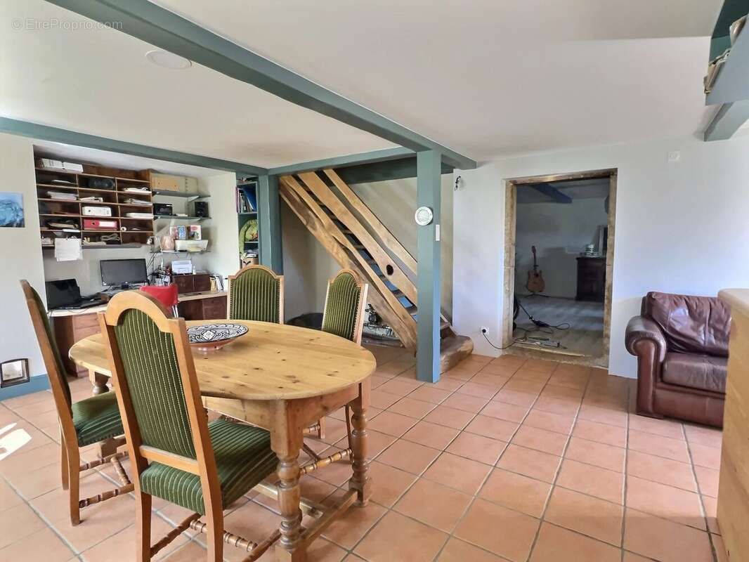 Maison à PRESLES