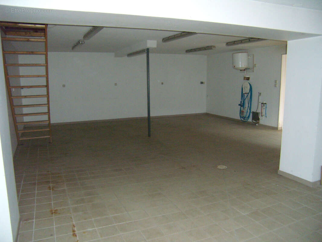 Maison à SAINT-MARCEL