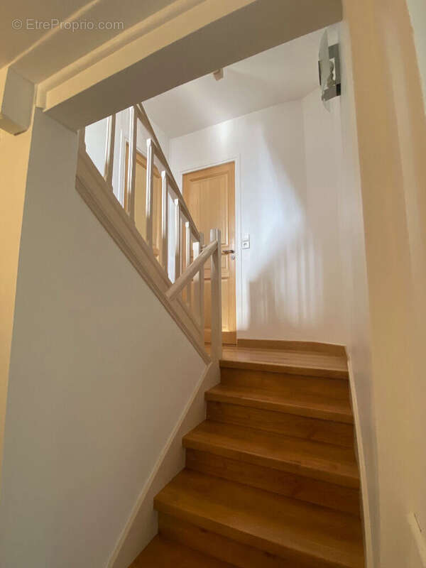 Maison à MONTMORENCY