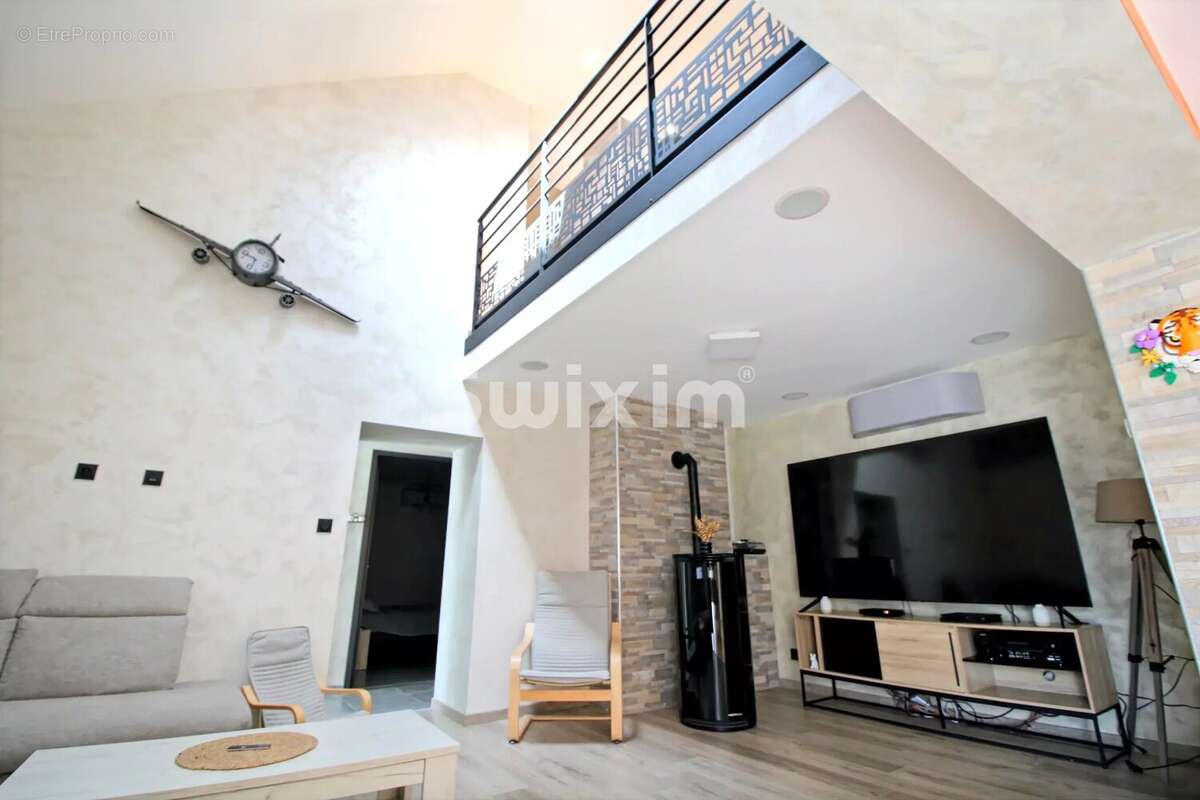 Grande maison familiale moderne au Deschaux - photo 3