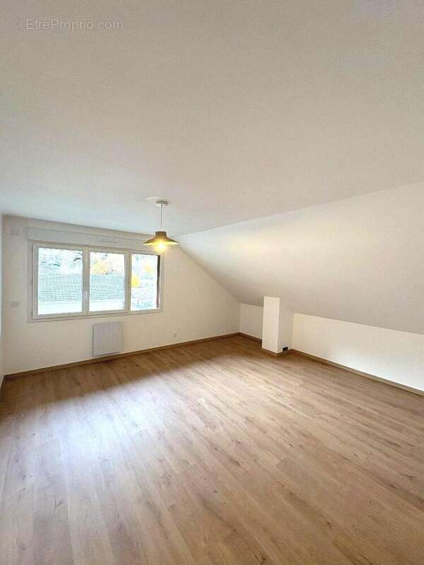 Chambre 1 - Appartement à SCIONZIER