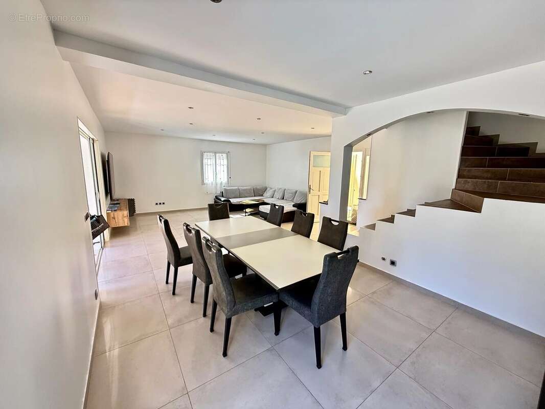 Maison à CAGNES-SUR-MER