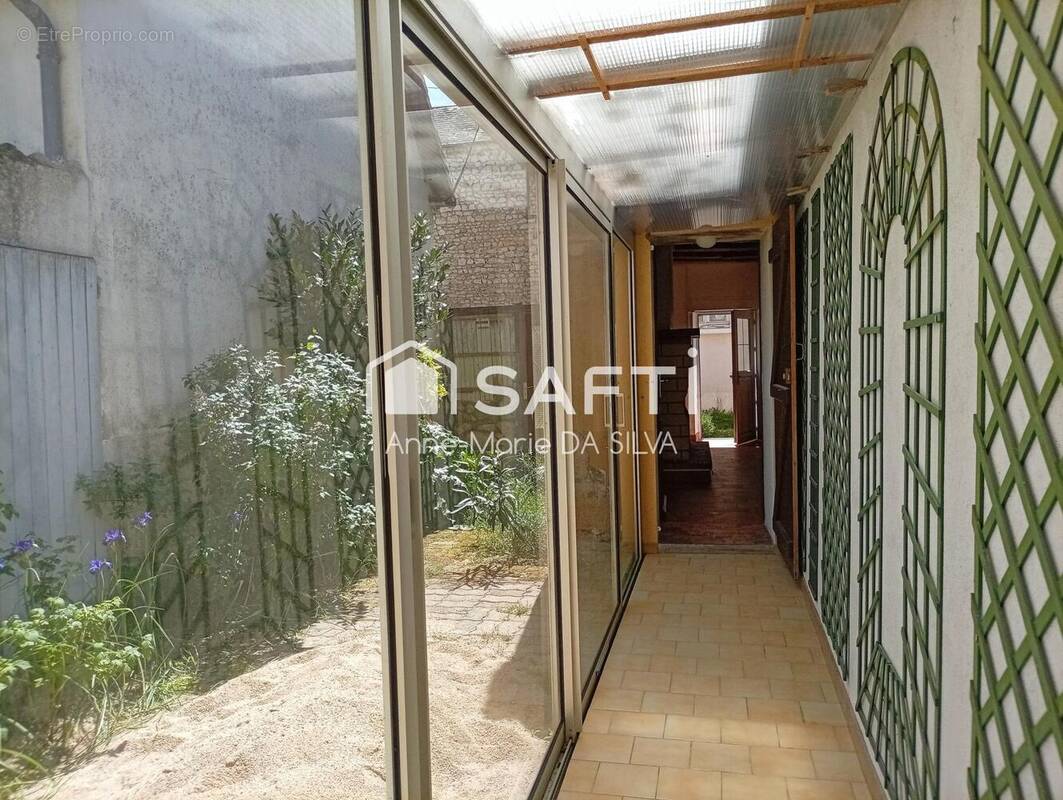 Photo 1 - Maison à TOURNON-SAINT-MARTIN