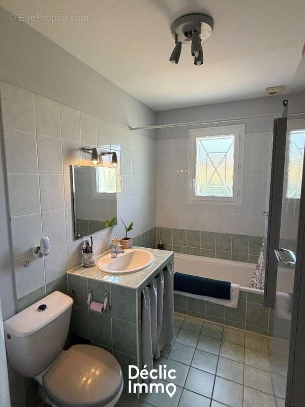 A vendre maison 8ch rochefort + garage - photo 12