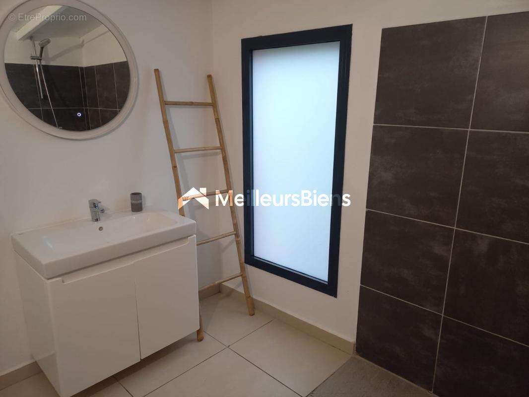 Maison à BAIE-MAHAULT