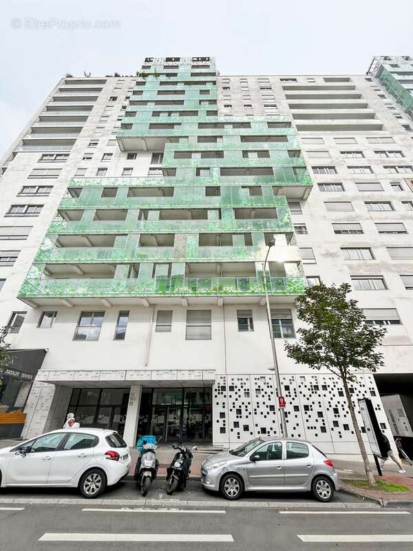 Appartement à COURBEVOIE