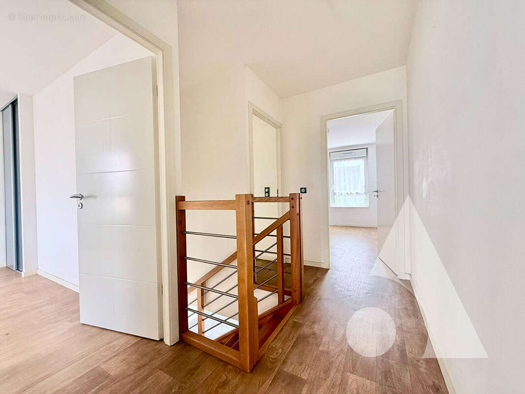 Maison 4 chambres habitable de plain pied avec jardin - photo 9