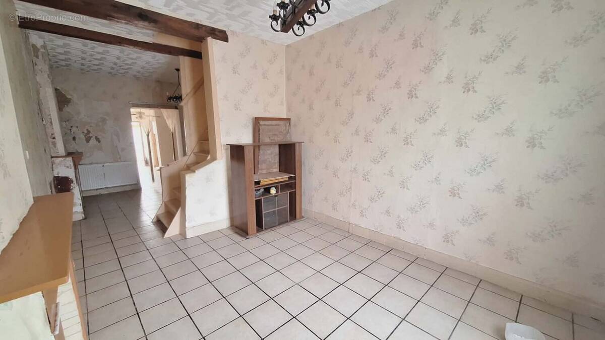 Maison à VIEUX-CONDE
