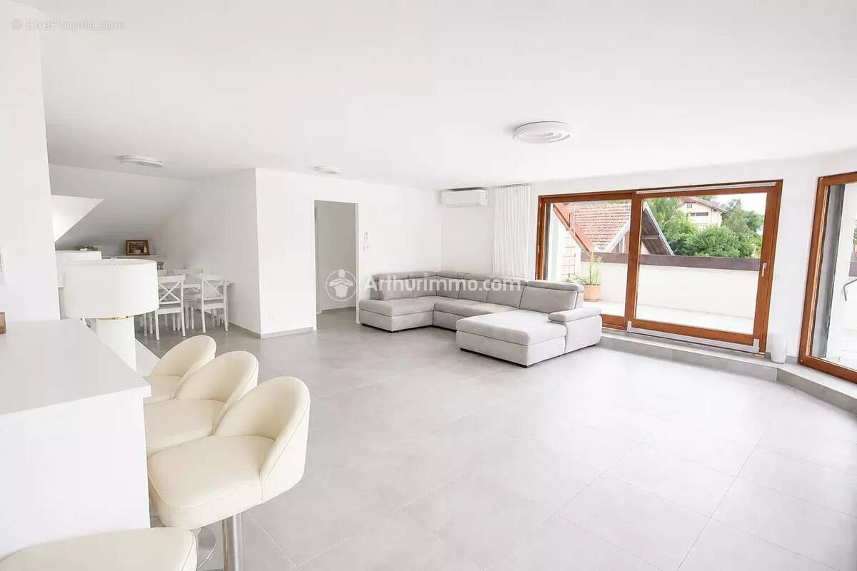 Appartement à EVIAN-LES-BAINS