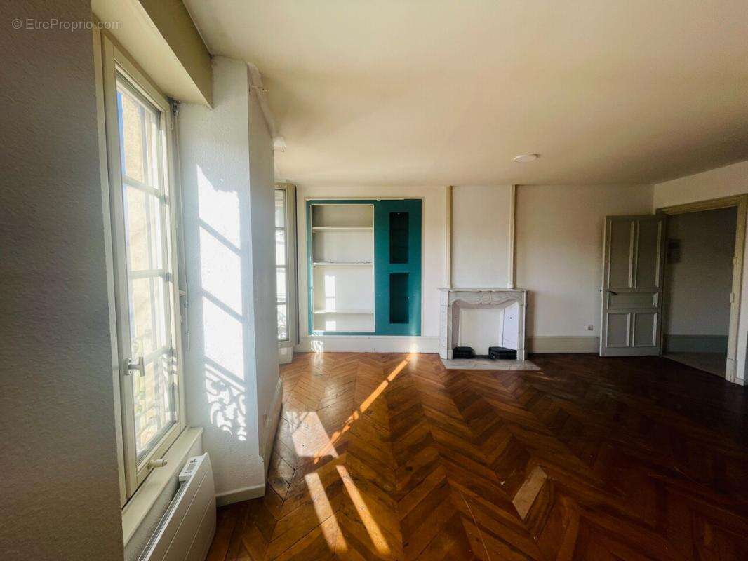 Appartement à ROMANS-SUR-ISERE