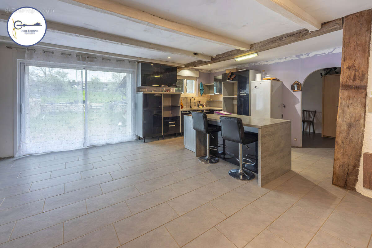 Maison à DAMAS-AUX-BOIS