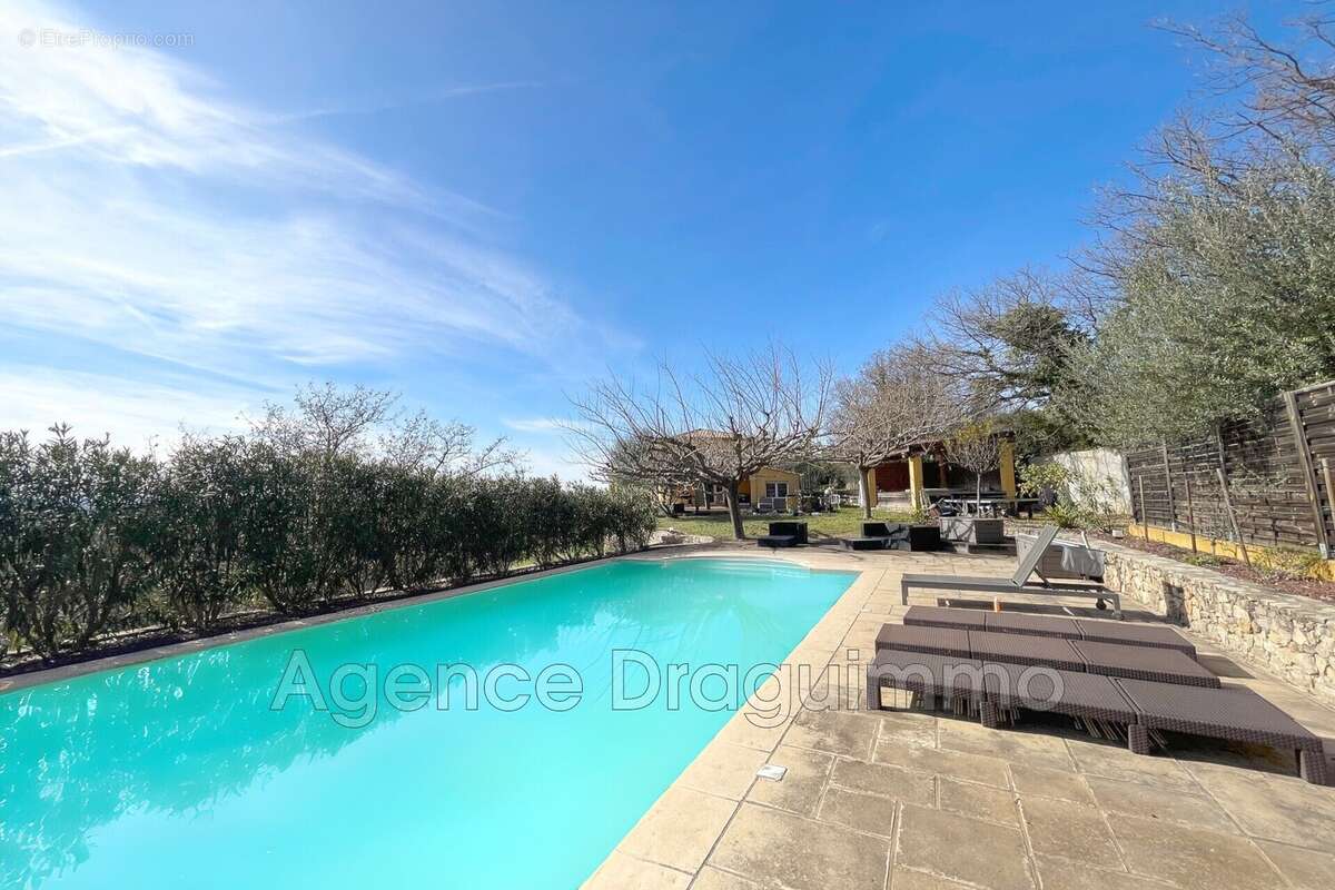 Maison à DRAGUIGNAN