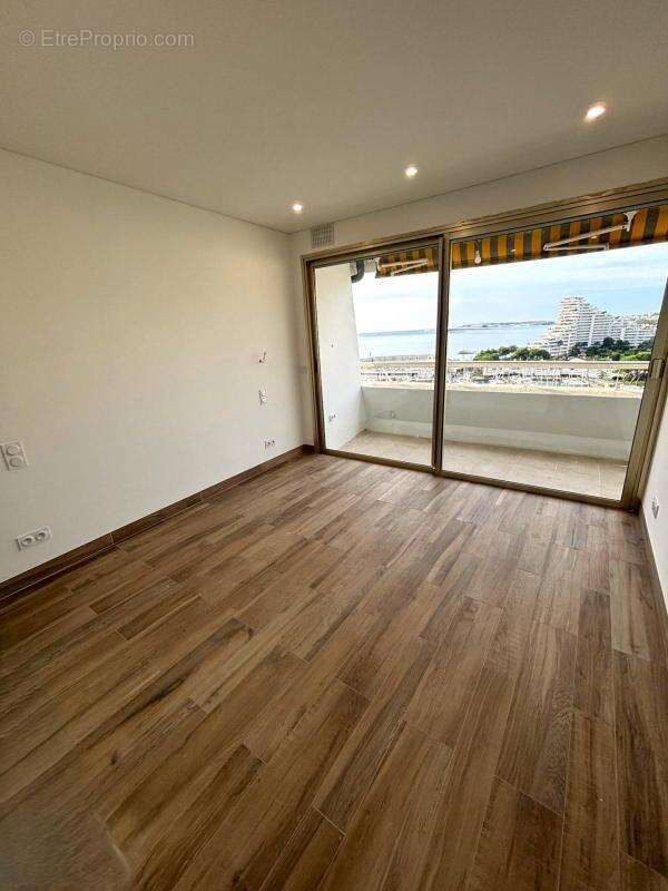 Appartement à VILLENEUVE-LOUBET