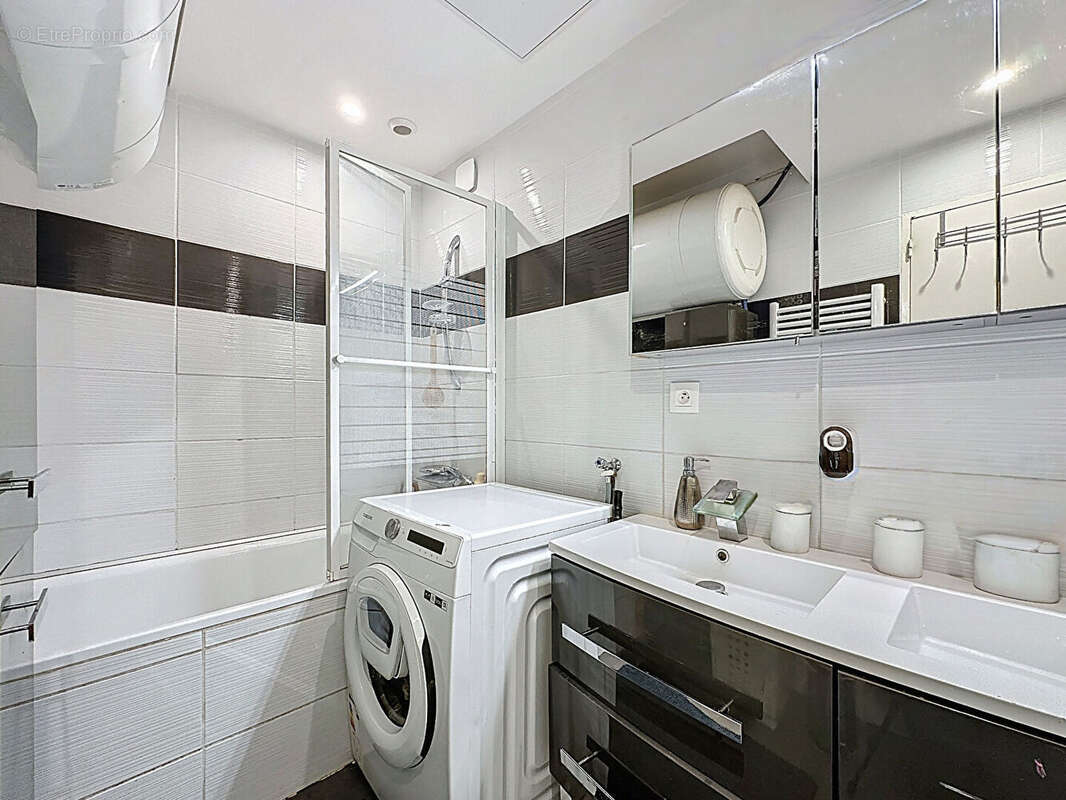 Appartement à MARSEILLE-13E