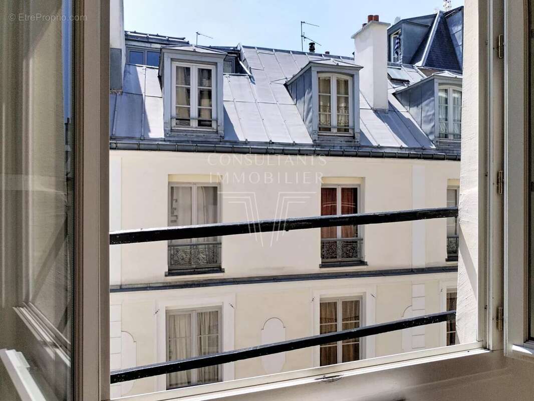 Appartement à PARIS-7E