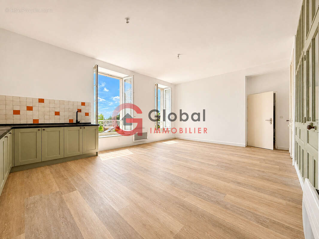 Appartement à FONTENAY-LE-COMTE