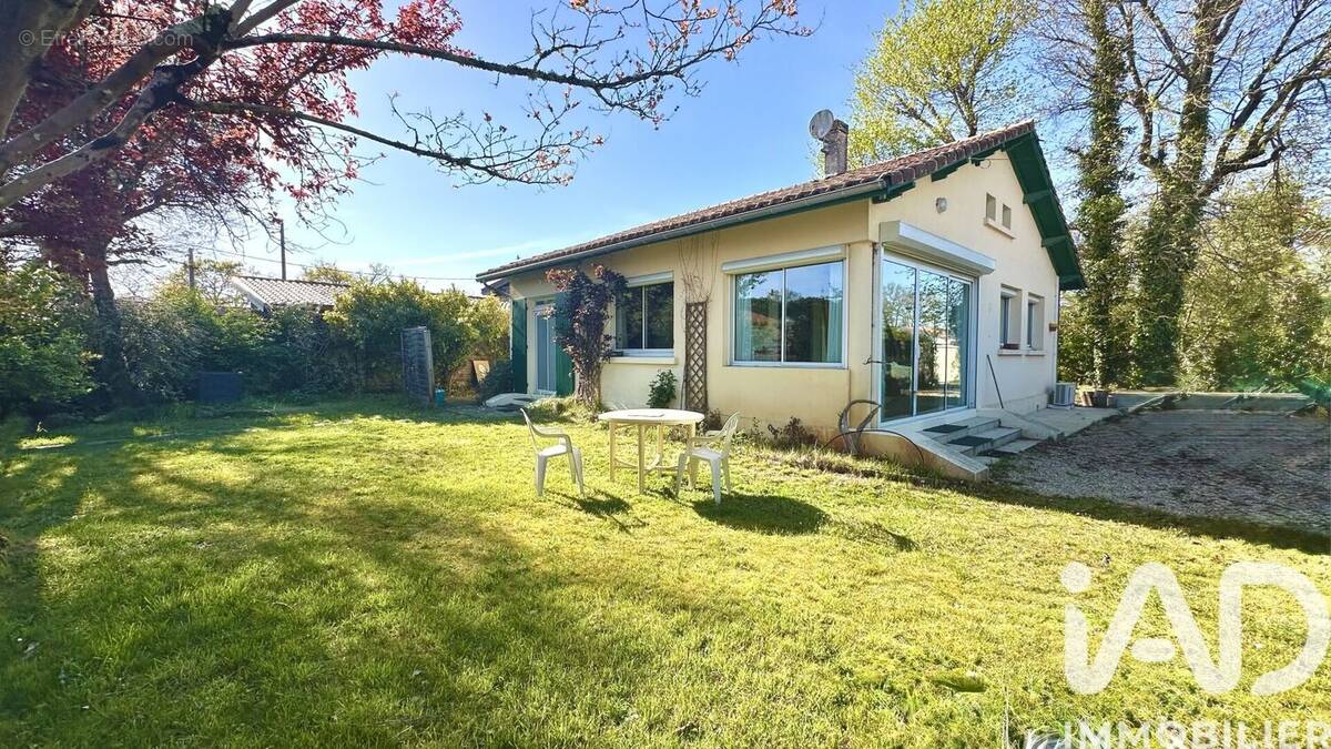 Photo 1 - Maison à LANTON