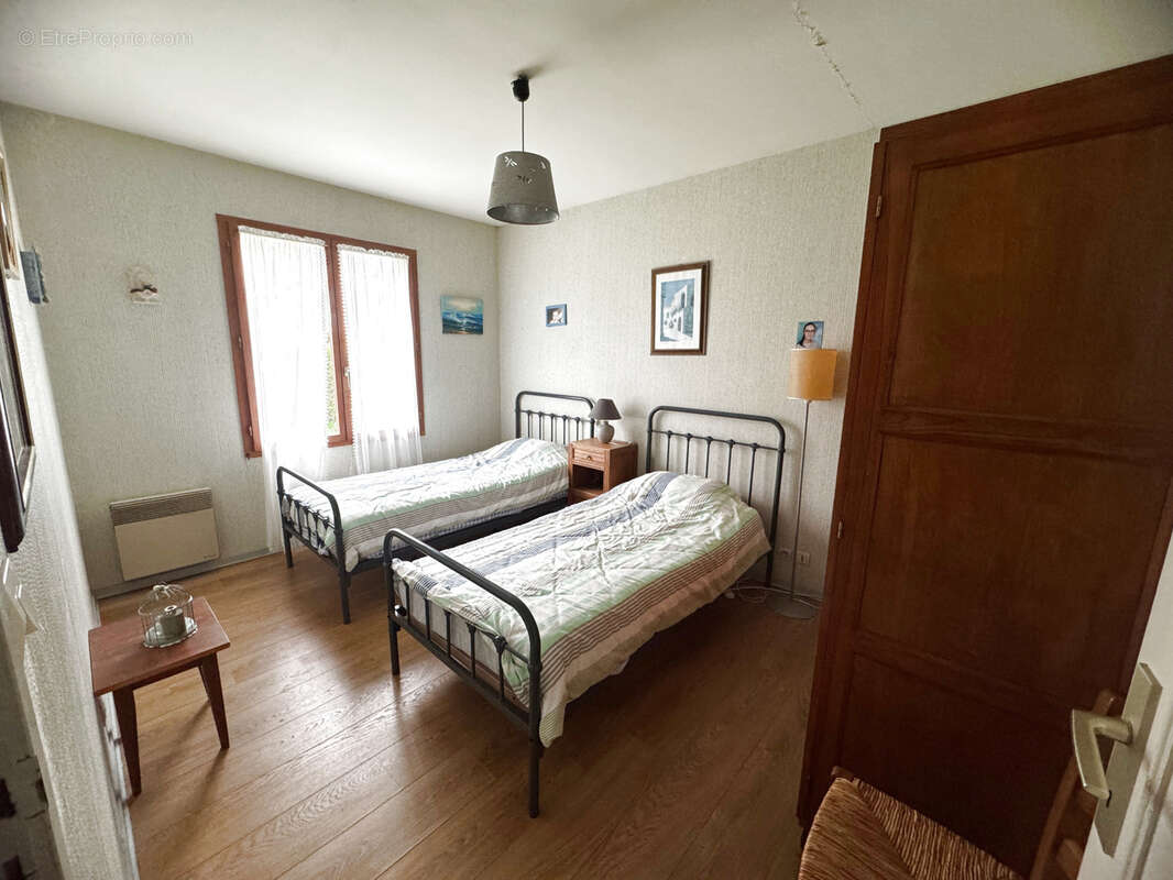 Maison à MORTAGNE-SUR-GIRONDE