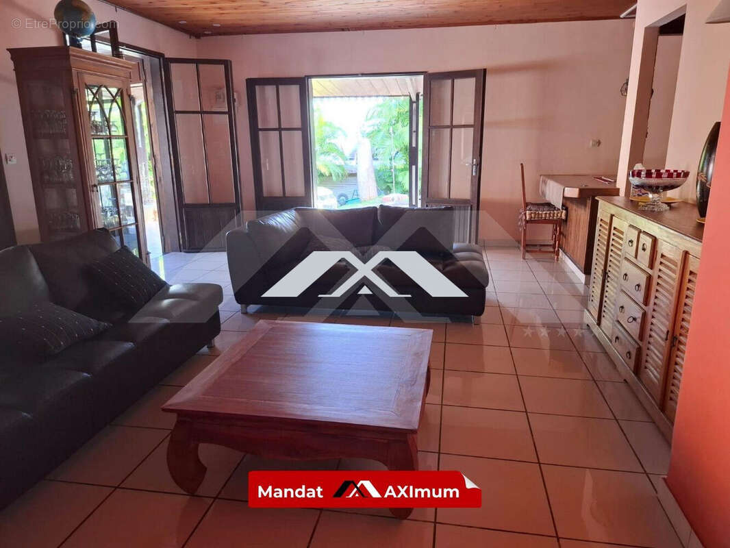 Maison à LES AVIRONS