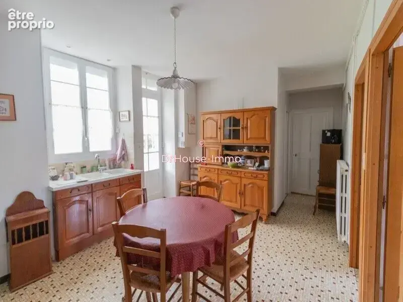 Maison 110 m² à Nalliers  - photo 11