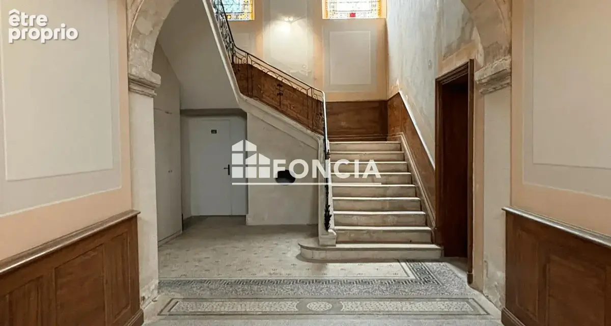 Avignon intra-muros : charmant T2 de caractère dans un ancien hôtel particulier - photo 3