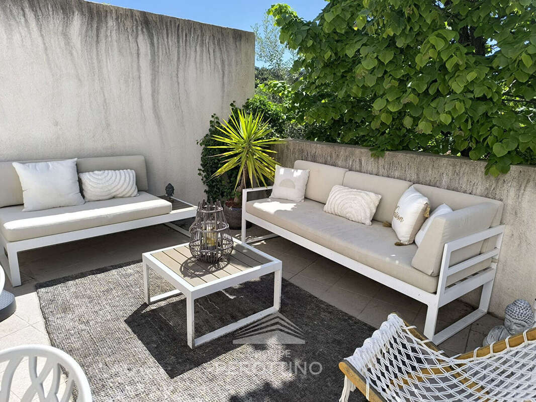 Appartement à PEYPIN